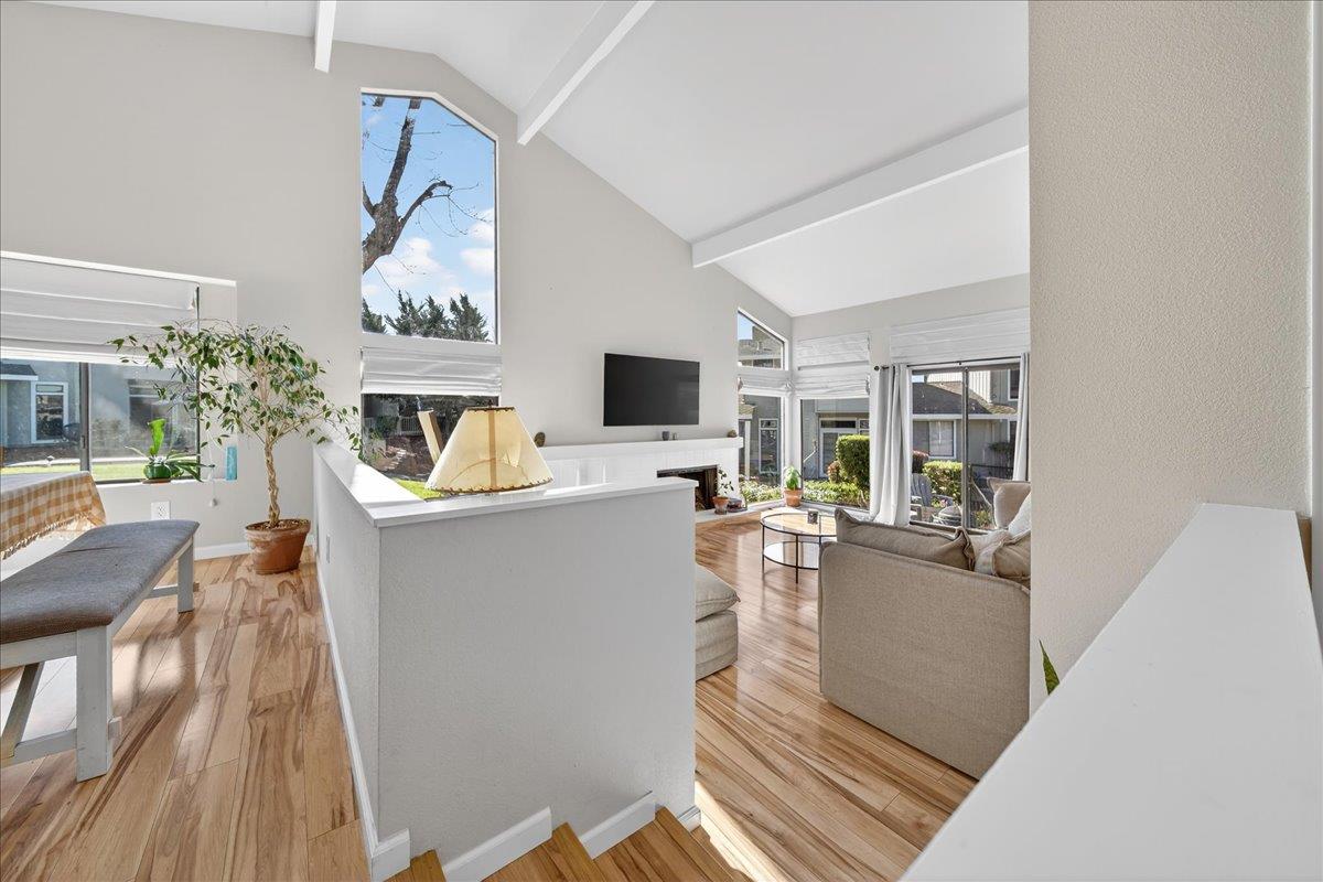 Detail Gallery Image 8 of 59 For 345 Donnas Ln, Hollister,  CA 95023 - 2 Beds | 2/1 Baths