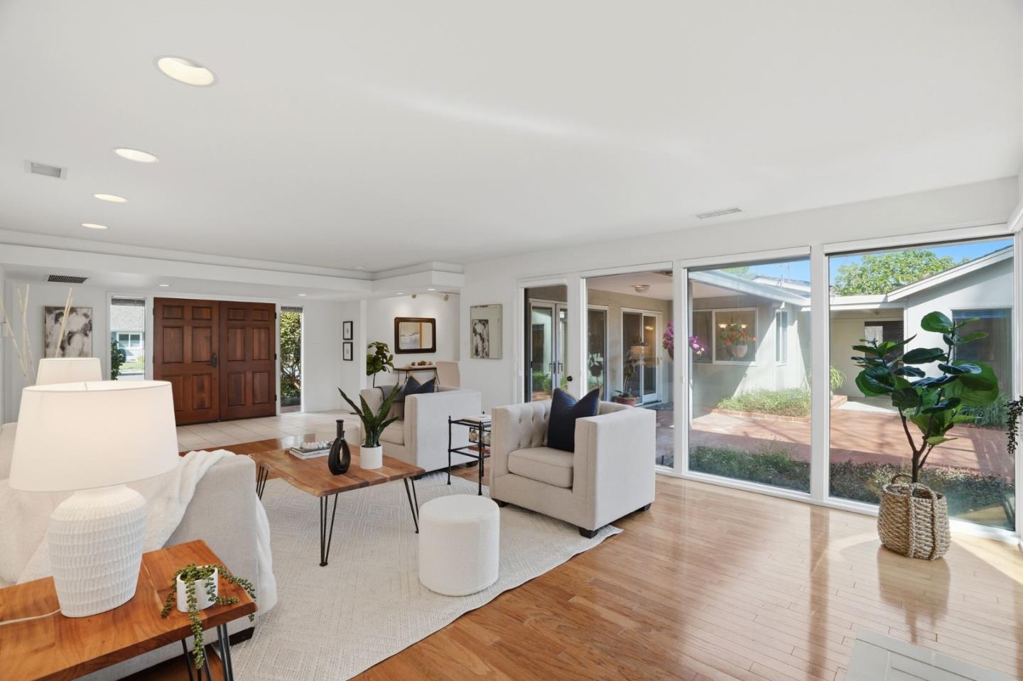 Detail Gallery Image 12 of 81 For 1670 Cabana Dr, San Jose,  CA 95125 - 4 Beds | 2 Baths