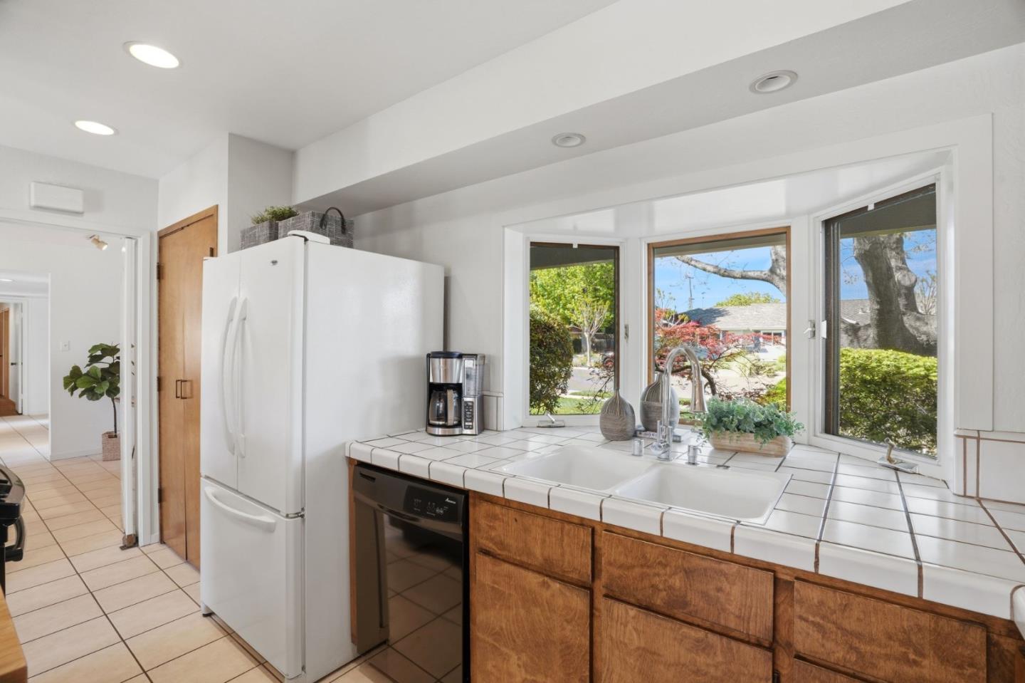 Detail Gallery Image 17 of 81 For 1670 Cabana Dr, San Jose,  CA 95125 - 4 Beds | 2 Baths