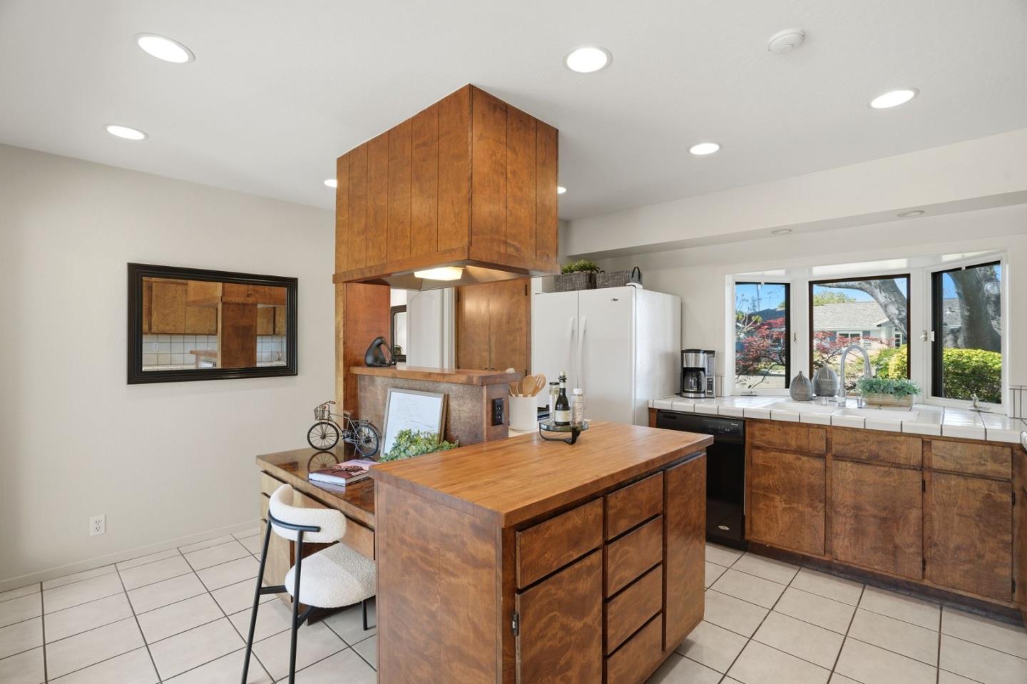 Detail Gallery Image 19 of 81 For 1670 Cabana Dr, San Jose,  CA 95125 - 4 Beds | 2 Baths