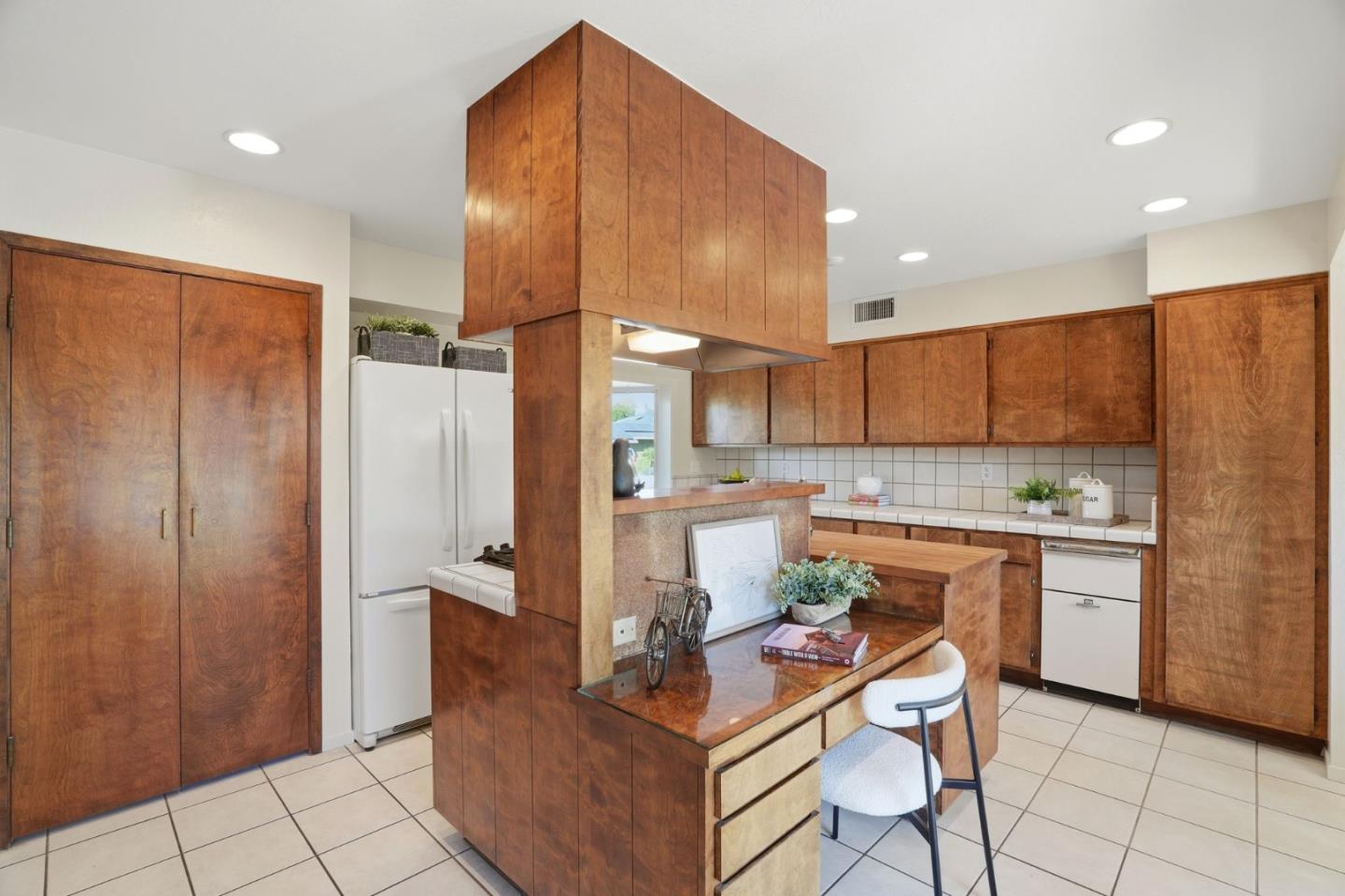 Detail Gallery Image 21 of 81 For 1670 Cabana Dr, San Jose,  CA 95125 - 4 Beds | 2 Baths