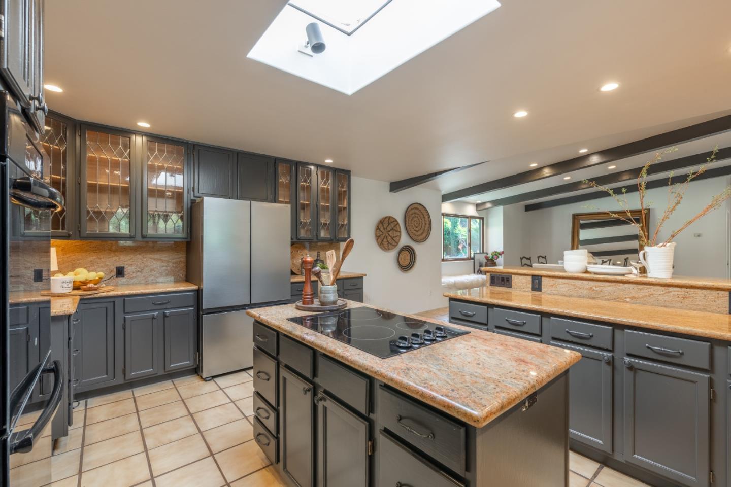 Detail Gallery Image 15 of 42 For 19 El Caminito, Carmel Valley,  CA 93924 - 4 Beds | 3 Baths