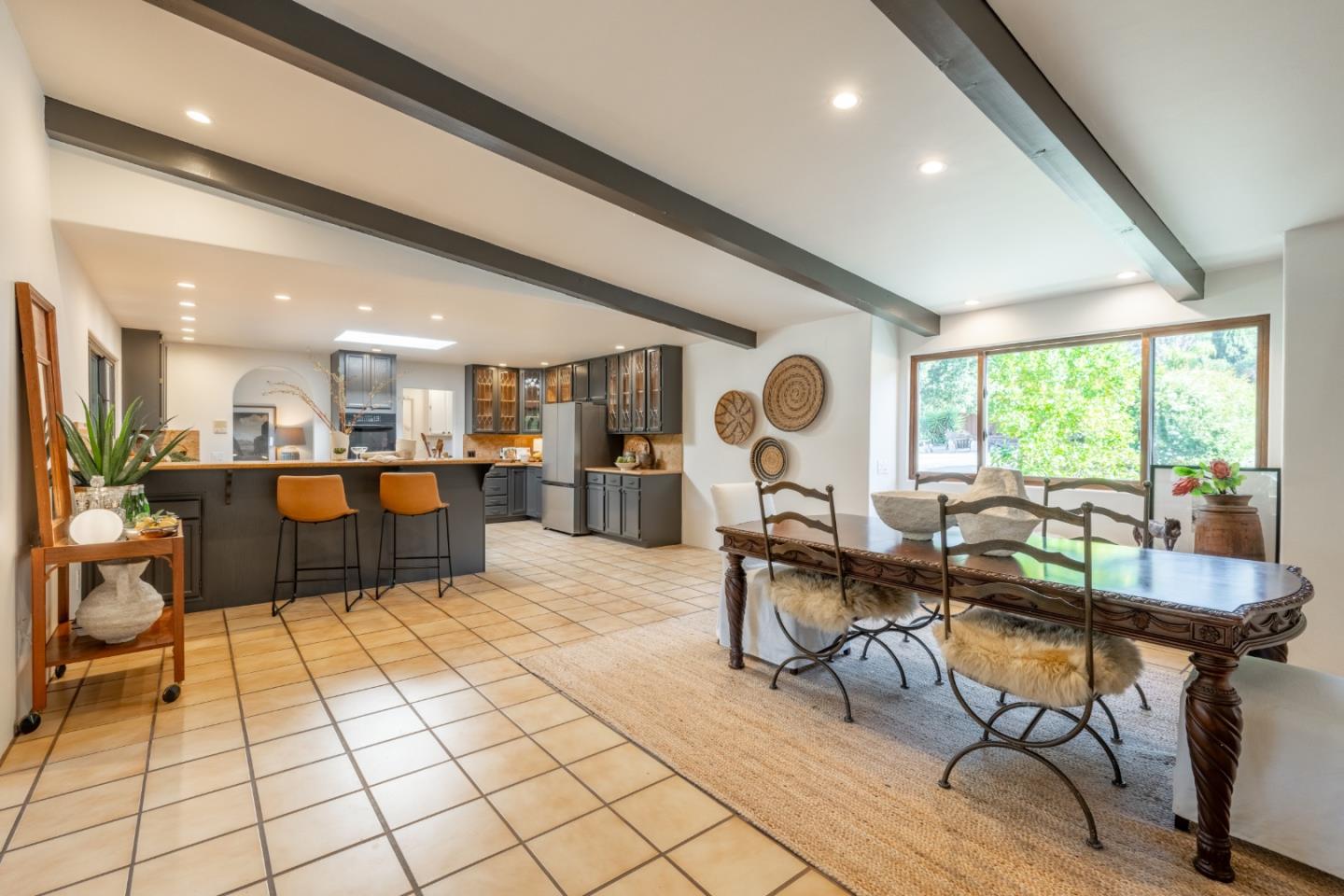 Detail Gallery Image 16 of 42 For 19 El Caminito, Carmel Valley,  CA 93924 - 4 Beds | 3 Baths