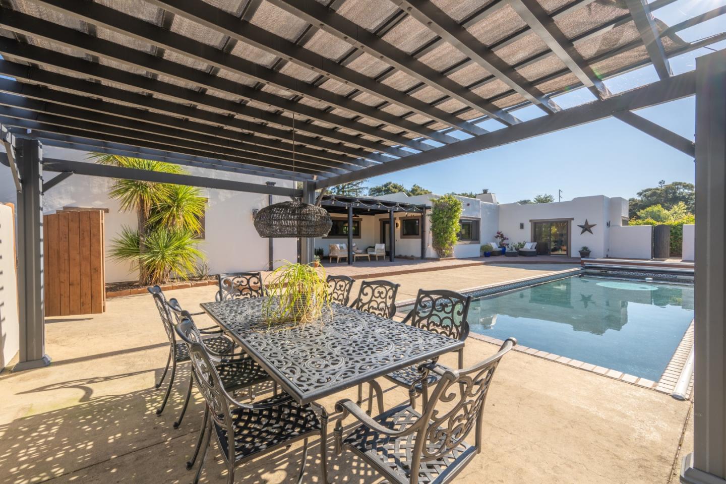 Detail Gallery Image 5 of 42 For 19 El Caminito, Carmel Valley,  CA 93924 - 4 Beds | 3 Baths