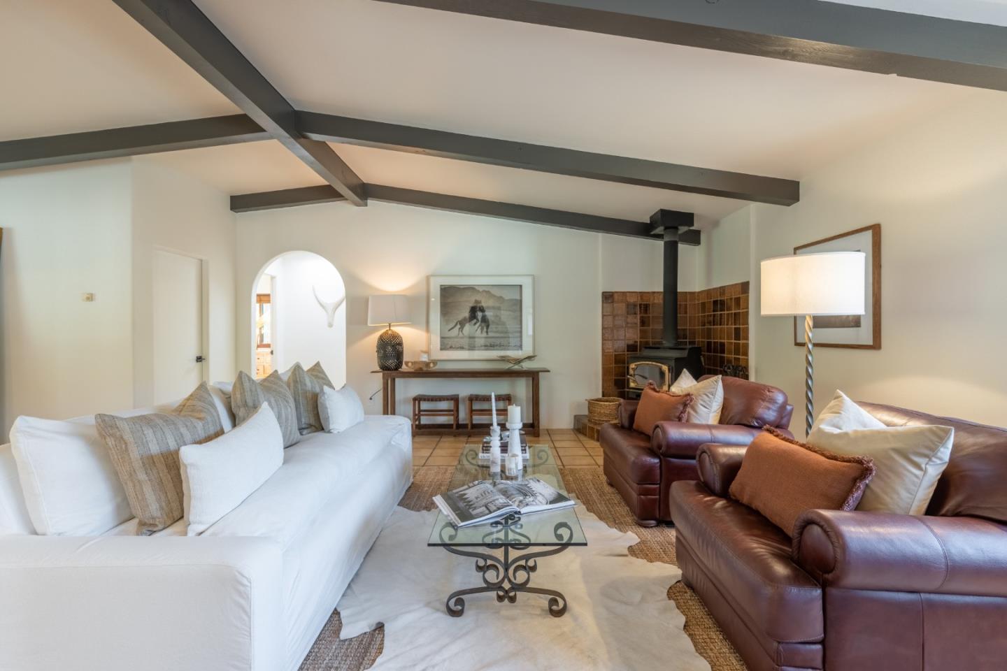 Detail Gallery Image 8 of 42 For 19 El Caminito, Carmel Valley,  CA 93924 - 4 Beds | 3 Baths