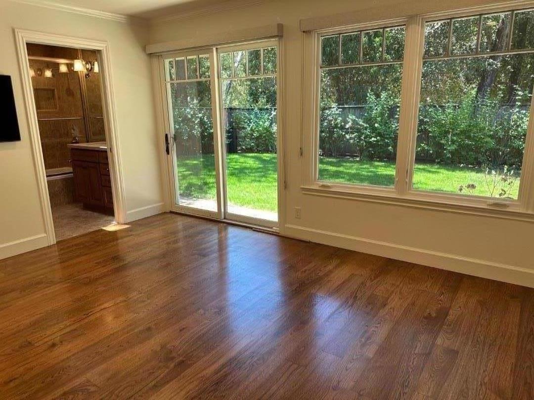 Detail Gallery Image 11 of 31 For 15 Martin Ln, Woodside,  CA 94062 - 3 Beds | 2 Baths