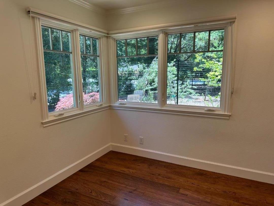 Detail Gallery Image 17 of 31 For 15 Martin Ln, Woodside,  CA 94062 - 3 Beds | 2 Baths