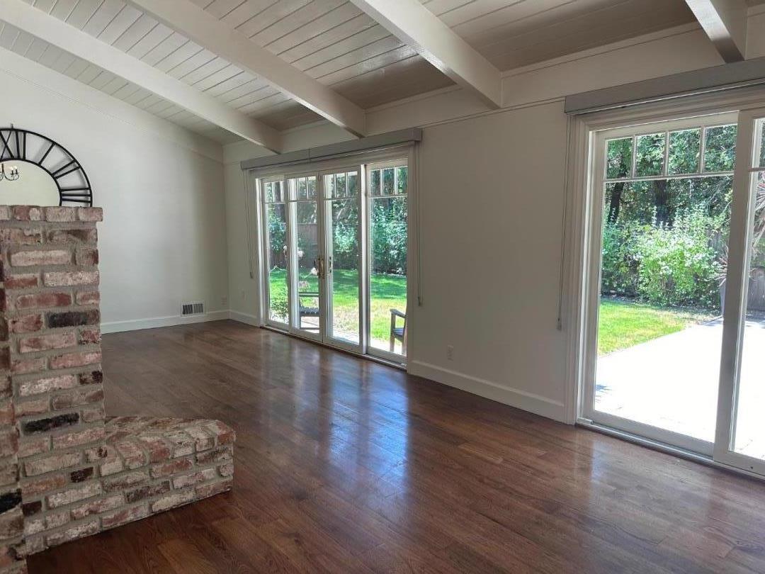 Detail Gallery Image 9 of 31 For 15 Martin Ln, Woodside,  CA 94062 - 3 Beds | 2 Baths