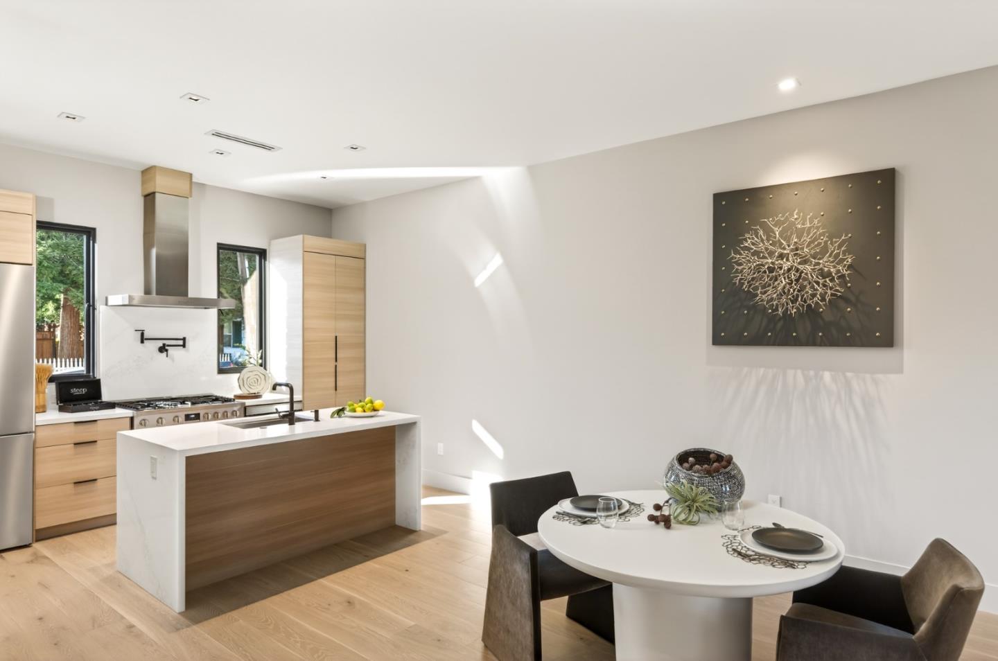 Detail Gallery Image 13 of 36 For 585 Riverside Dr, Napa,  CA 94559 - – Beds | – Baths