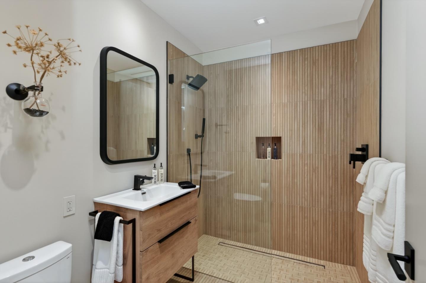 Detail Gallery Image 22 of 36 For 585 Riverside Dr, Napa,  CA 94559 - – Beds | – Baths