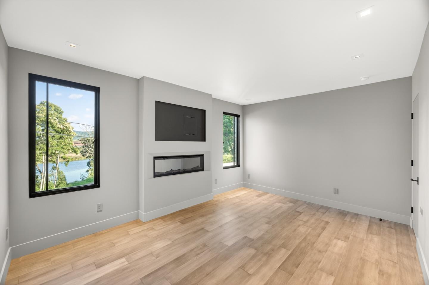 Detail Gallery Image 30 of 36 For 585 Riverside Dr, Napa,  CA 94559 - – Beds | – Baths