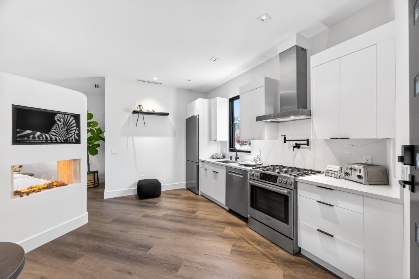 Detail Gallery Image 7 of 36 For 585 Riverside Dr, Napa,  CA 94559 - – Beds | – Baths