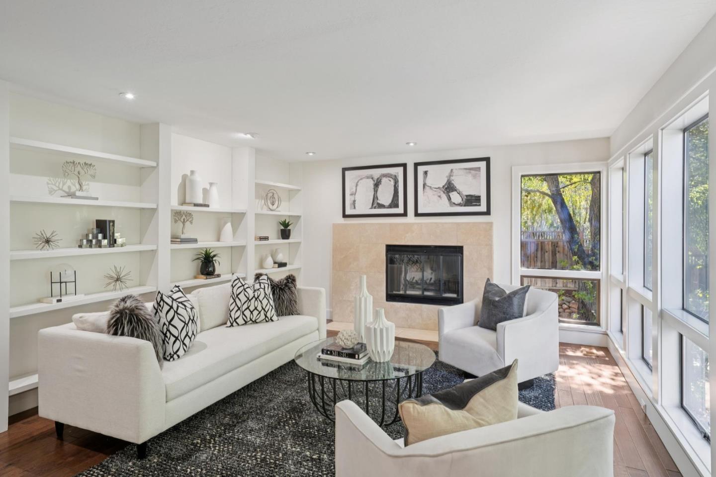 Detail Gallery Image 18 of 100 For 14990 Winchester Blvd, Los Gatos,  CA 95030 - 4 Beds | 3/2 Baths