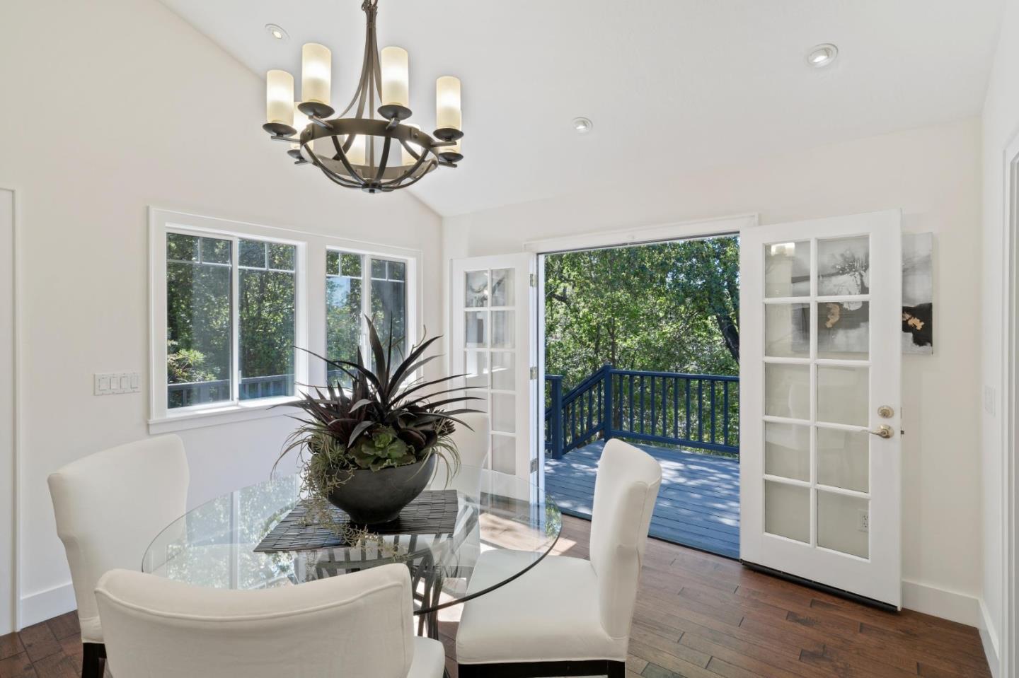 Detail Gallery Image 22 of 100 For 14990 Winchester Blvd, Los Gatos,  CA 95030 - 4 Beds | 3/2 Baths