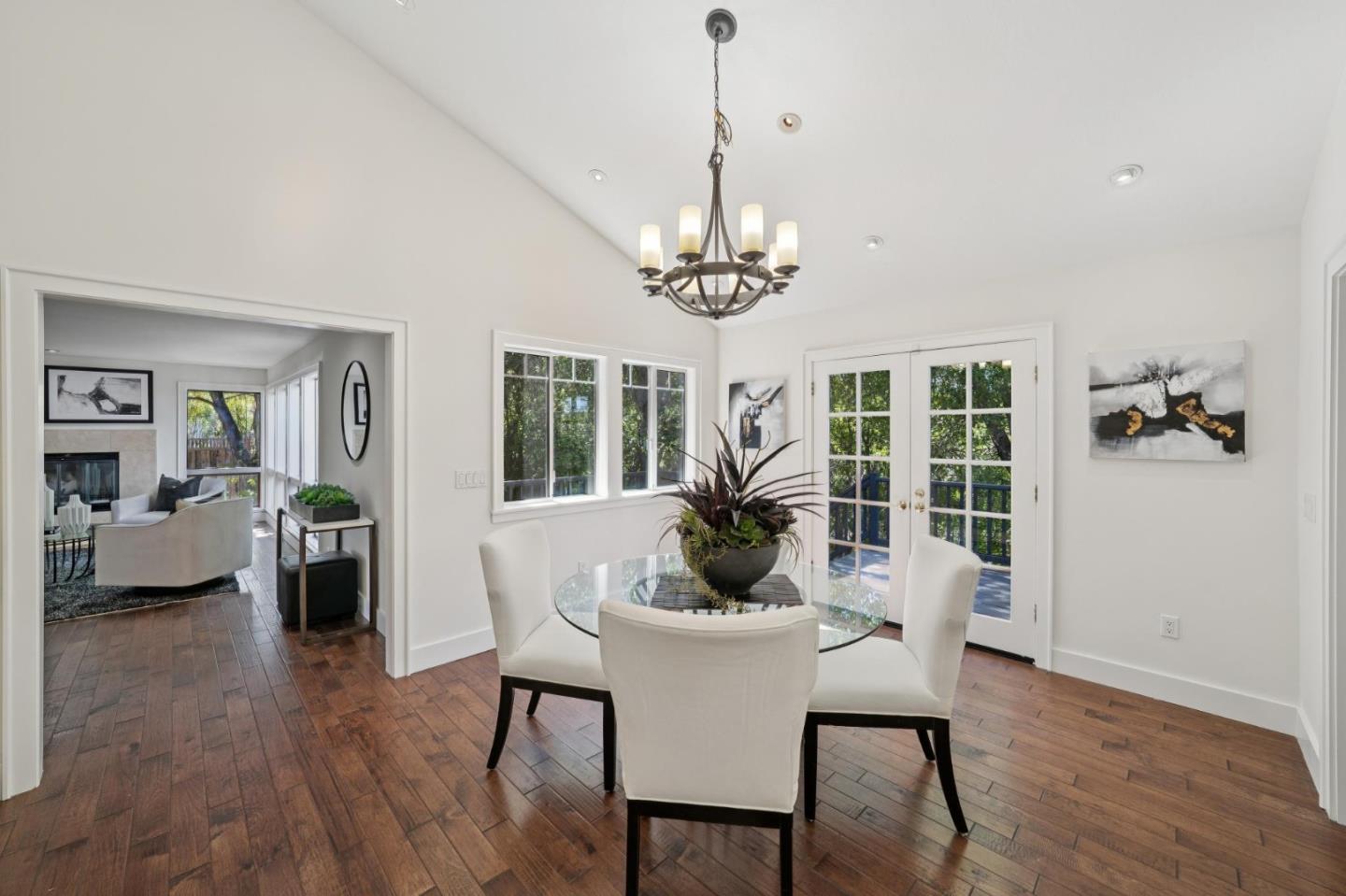 Detail Gallery Image 23 of 100 For 14990 Winchester Blvd, Los Gatos,  CA 95030 - 4 Beds | 3/2 Baths