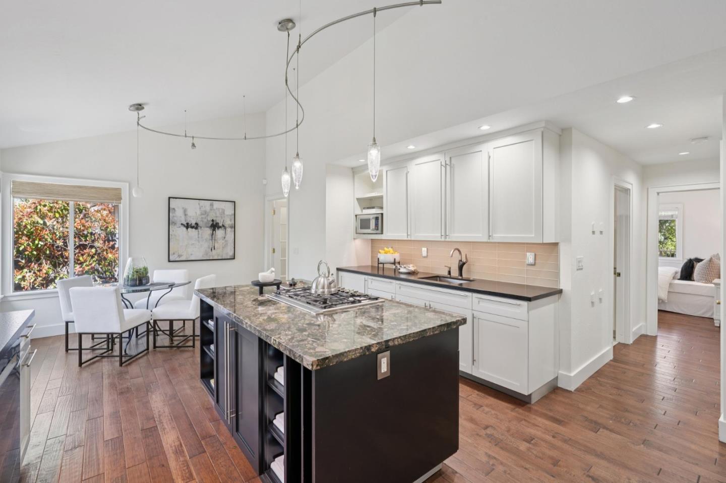 Detail Gallery Image 25 of 100 For 14990 Winchester Blvd, Los Gatos,  CA 95030 - 4 Beds | 3/2 Baths