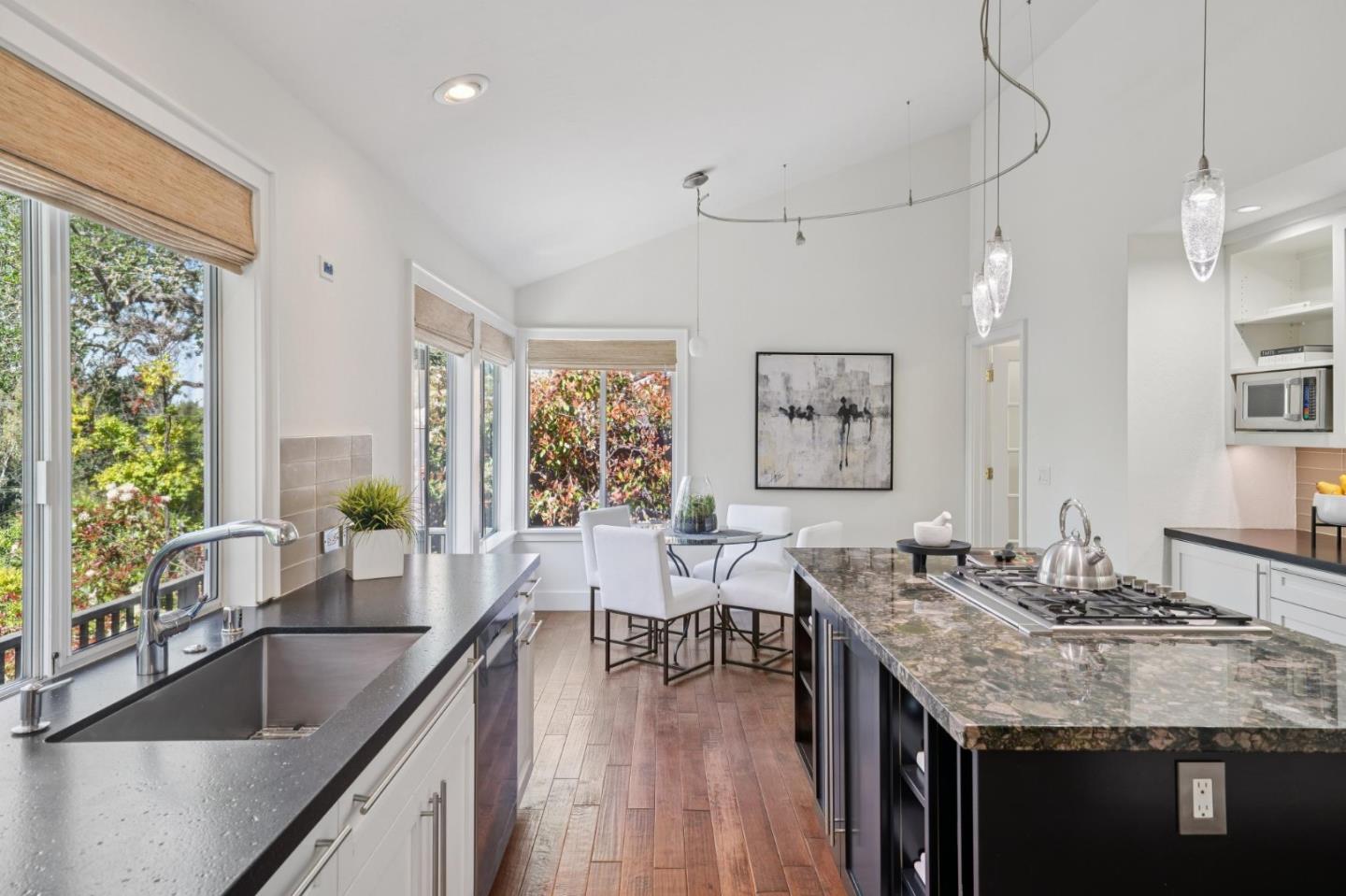 Detail Gallery Image 26 of 100 For 14990 Winchester Blvd, Los Gatos,  CA 95030 - 4 Beds | 3/2 Baths