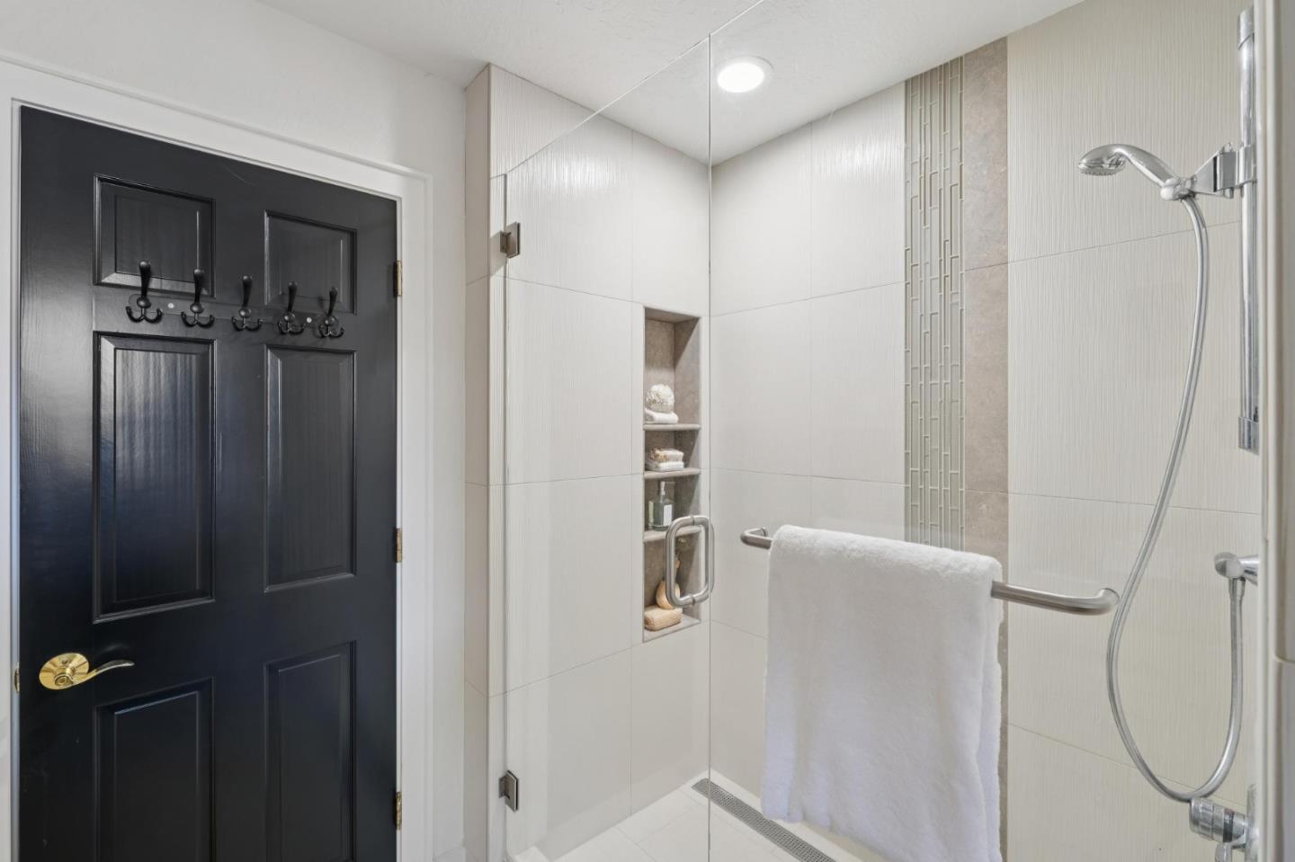 Detail Gallery Image 41 of 100 For 14990 Winchester Blvd, Los Gatos,  CA 95030 - 4 Beds | 3/2 Baths