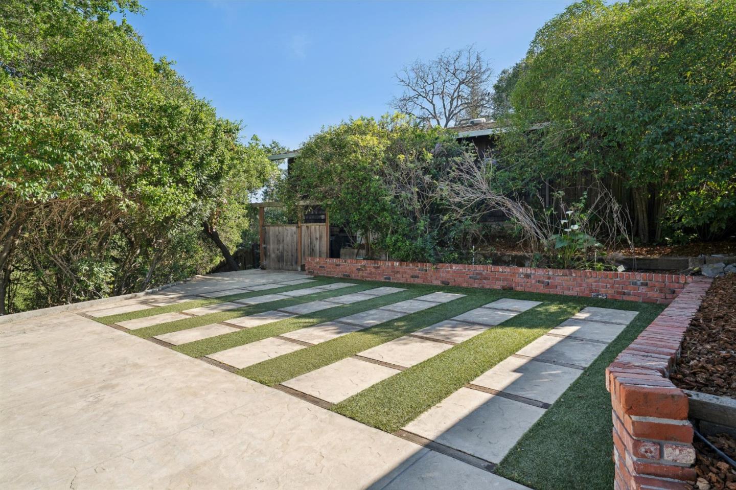 Detail Gallery Image 62 of 100 For 14990 Winchester Blvd, Los Gatos,  CA 95030 - 4 Beds | 3/2 Baths