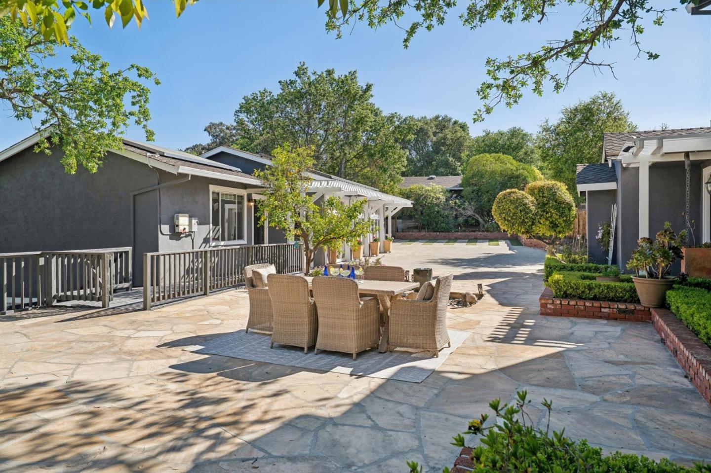 Detail Gallery Image 67 of 100 For 14990 Winchester Blvd, Los Gatos,  CA 95030 - 4 Beds | 3/2 Baths