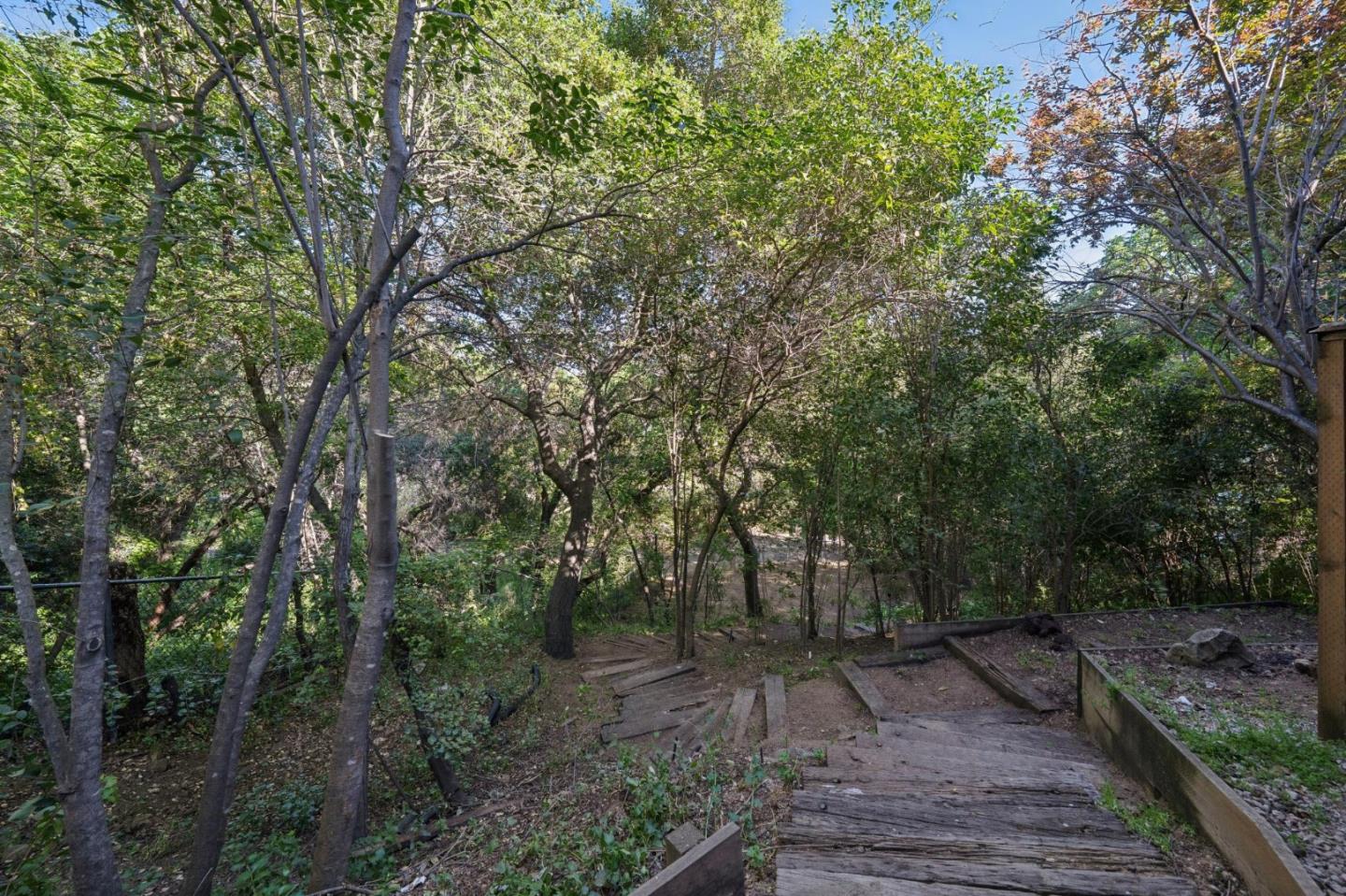 Detail Gallery Image 87 of 100 For 14990 Winchester Blvd, Los Gatos,  CA 95030 - 4 Beds | 3/2 Baths