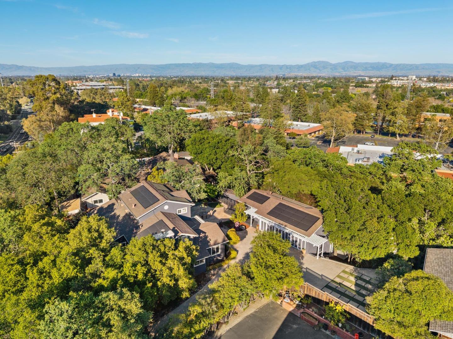 Detail Gallery Image 91 of 100 For 14990 Winchester Blvd, Los Gatos,  CA 95030 - 4 Beds | 3/2 Baths