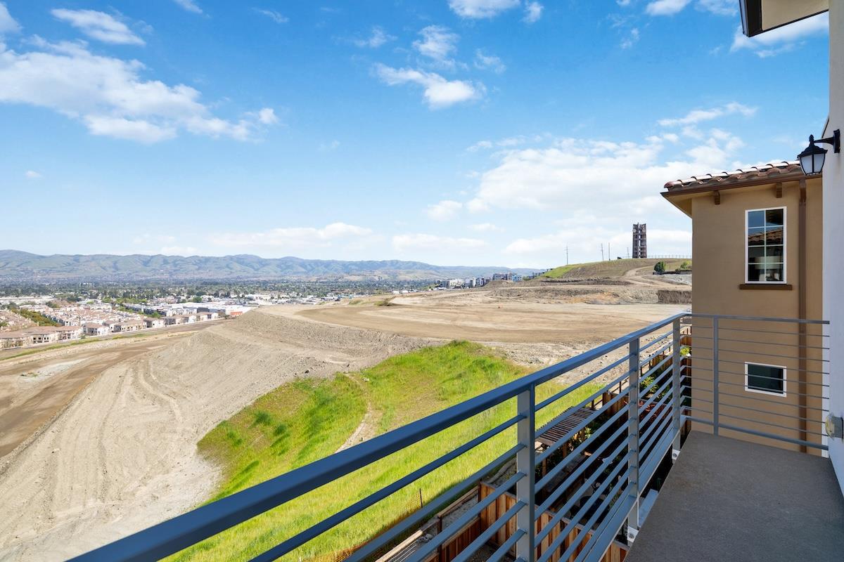 Detail Gallery Image 27 of 30 For 715 Altino Blvd, San Jose,  CA 95136 - 4 Beds | 3/1 Baths