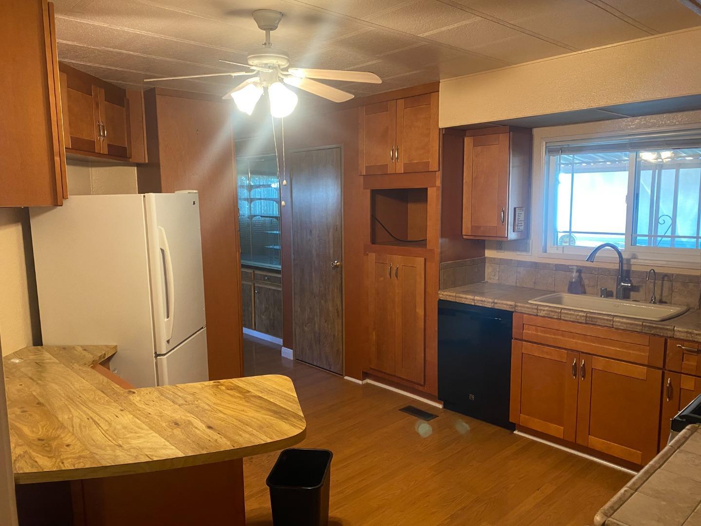 Detail Gallery Image 10 of 21 For 827 Villa Teresa Way #827,  San Jose,  CA 95123 - 2 Beds | 2 Baths