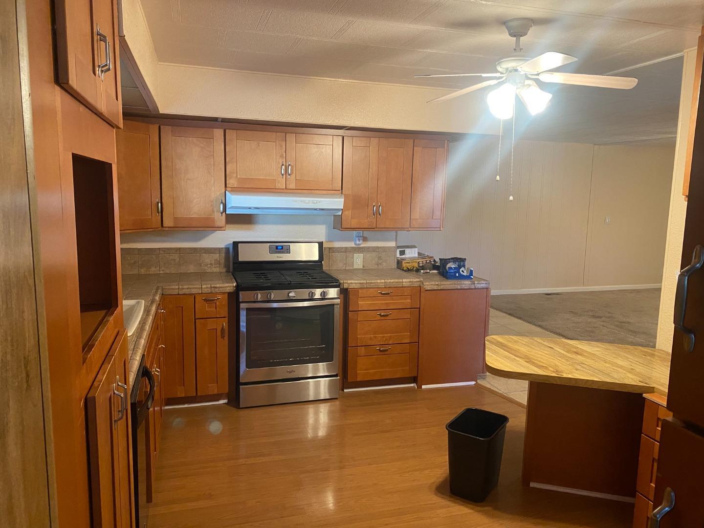 Detail Gallery Image 8 of 21 For 827 Villa Teresa Way #827,  San Jose,  CA 95123 - 2 Beds | 2 Baths