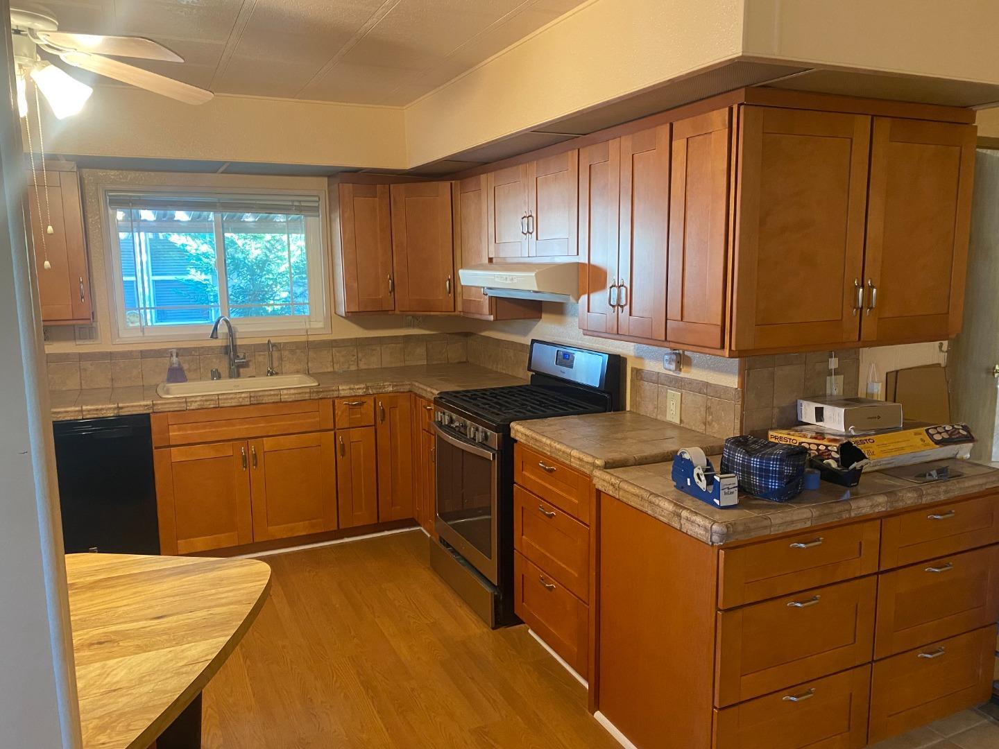 Detail Gallery Image 9 of 21 For 827 Villa Teresa Way #827,  San Jose,  CA 95123 - 2 Beds | 2 Baths