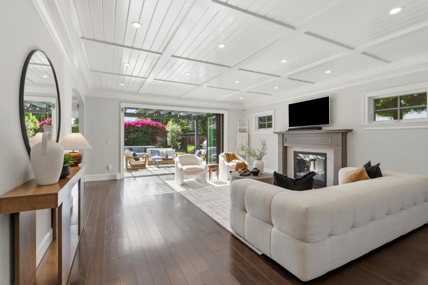 Detail Gallery Image 11 of 92 For 819 Morse St, San Jose,  CA 95126 - 5 Beds | 4/1 Baths