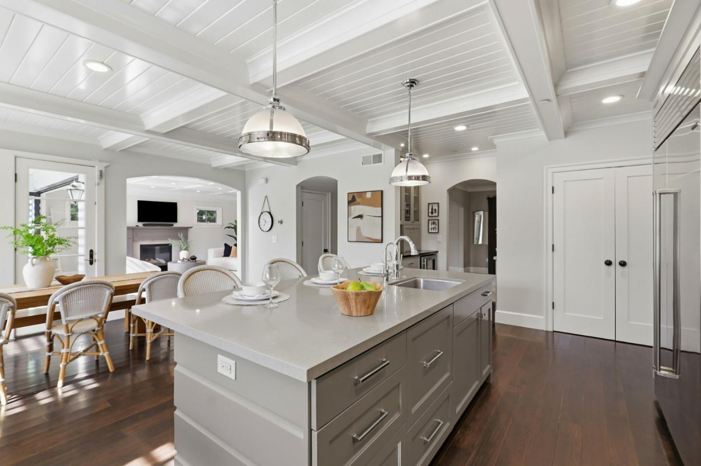 Detail Gallery Image 17 of 92 For 819 Morse St, San Jose,  CA 95126 - 5 Beds | 4/1 Baths