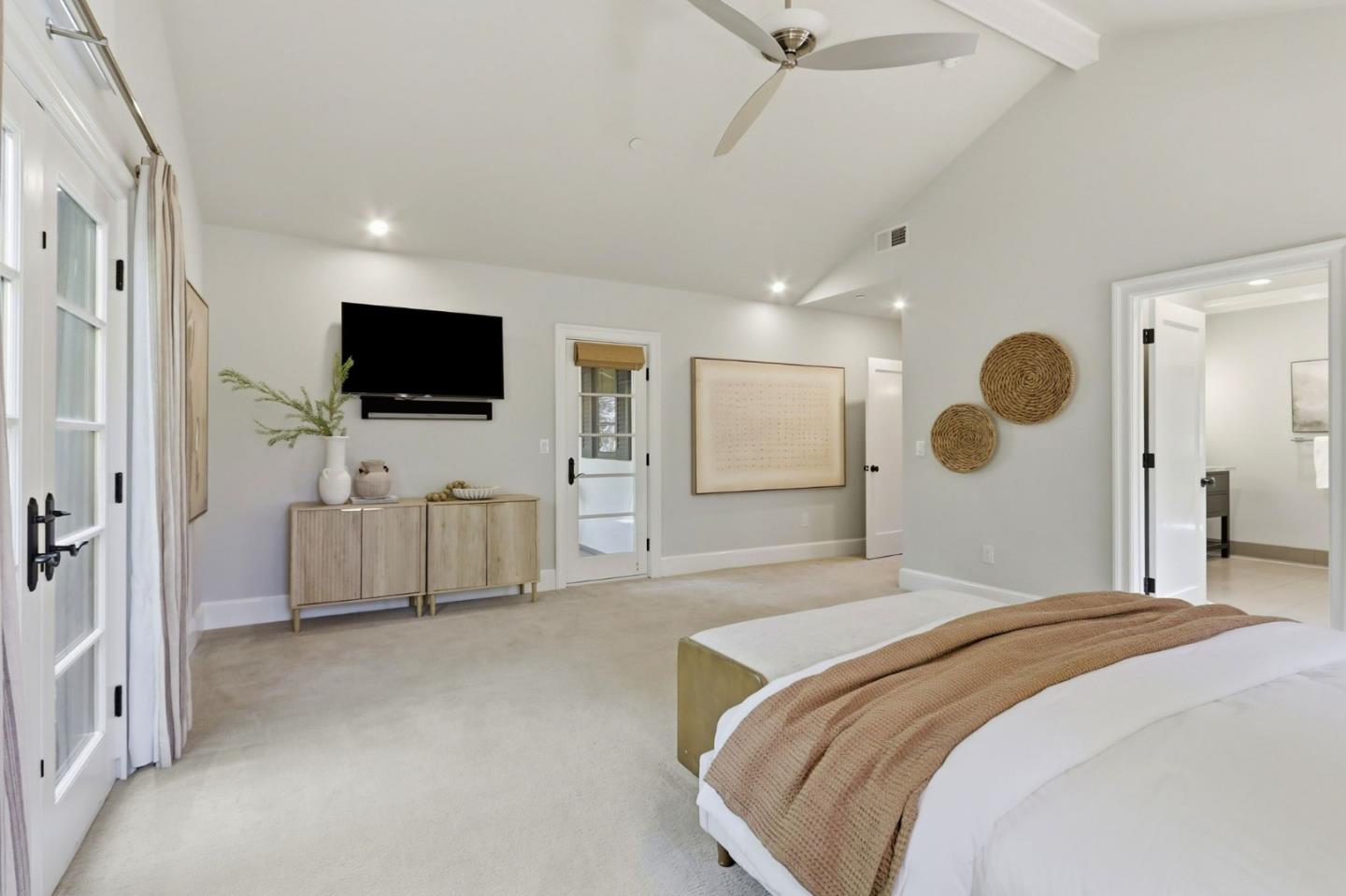 Detail Gallery Image 30 of 92 For 819 Morse St, San Jose,  CA 95126 - 5 Beds | 4/1 Baths