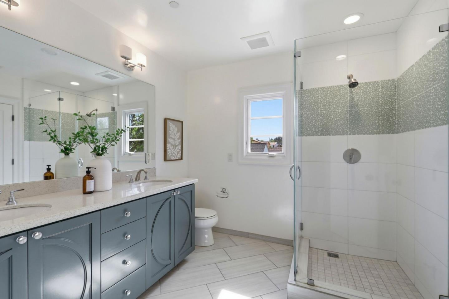 Detail Gallery Image 49 of 92 For 819 Morse St, San Jose,  CA 95126 - 5 Beds | 4/1 Baths