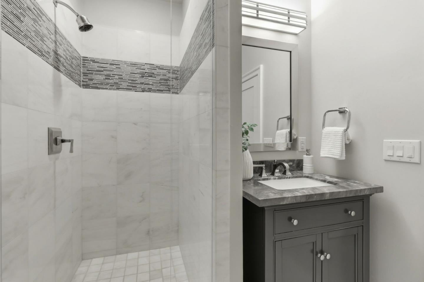 Detail Gallery Image 55 of 92 For 819 Morse St, San Jose,  CA 95126 - 5 Beds | 4/1 Baths