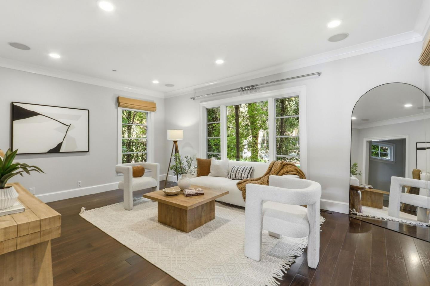 Detail Gallery Image 6 of 92 For 819 Morse St, San Jose,  CA 95126 - 5 Beds | 4/1 Baths