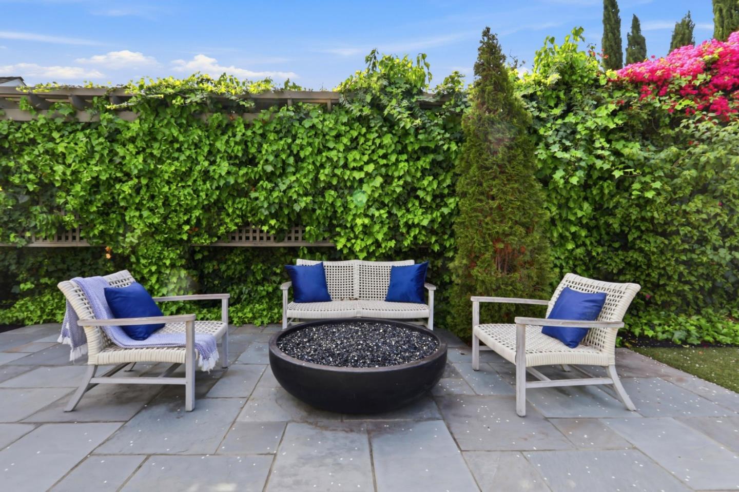 Detail Gallery Image 69 of 92 For 819 Morse St, San Jose,  CA 95126 - 5 Beds | 4/1 Baths