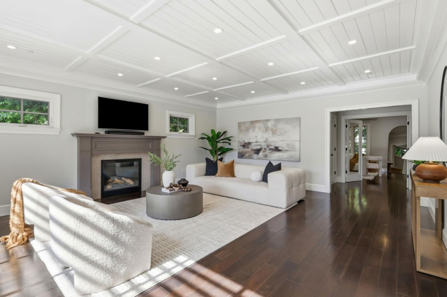 Detail Gallery Image 9 of 92 For 819 Morse St, San Jose,  CA 95126 - 5 Beds | 4/1 Baths