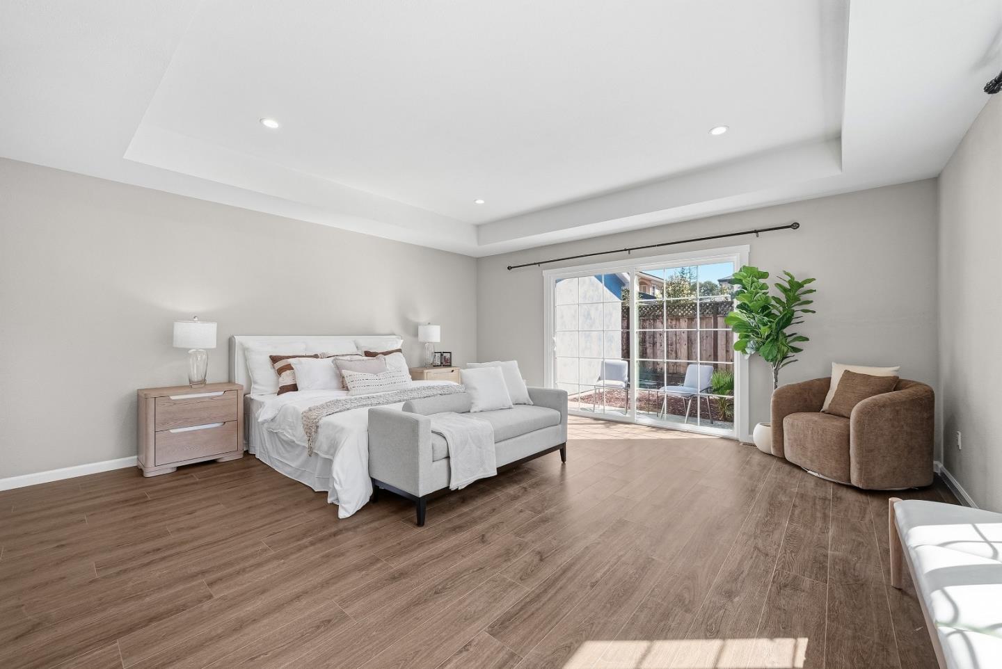 Detail Gallery Image 9 of 30 For 1508 W Hedding St, San Jose,  CA 95126 - 4 Beds | 3 Baths