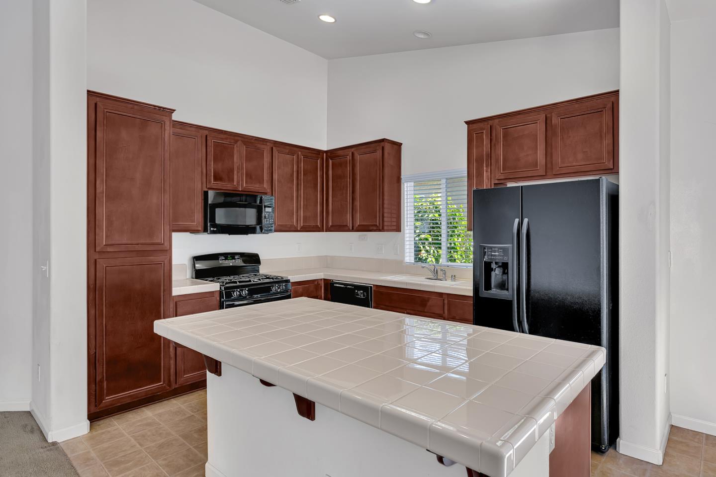 Detail Gallery Image 12 of 37 For 29471 Sonora Dr, Santa Nella,  CA 95322 - 4 Beds | 2 Baths