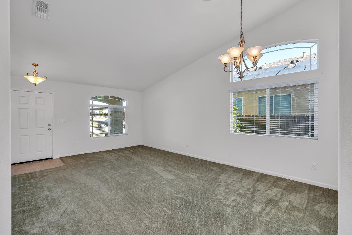 Detail Gallery Image 5 of 37 For 29471 Sonora Dr, Santa Nella,  CA 95322 - 4 Beds | 2 Baths