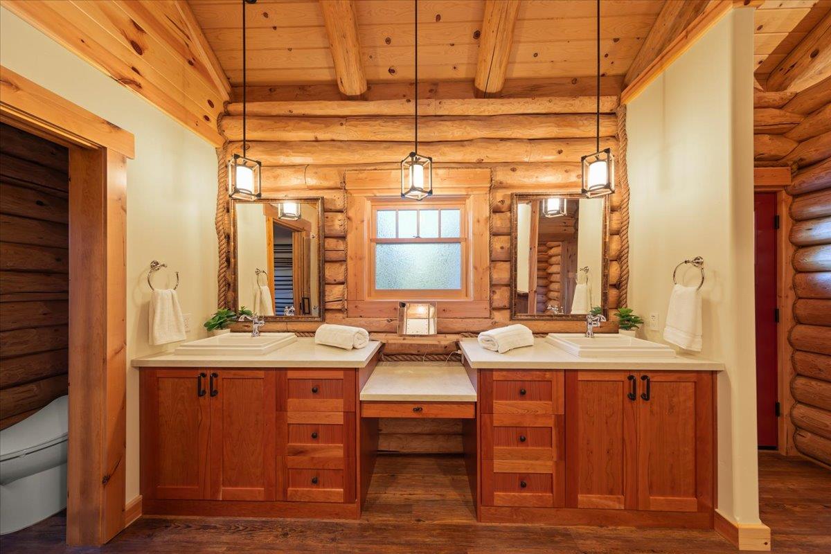 Detail Gallery Image 14 of 51 For 44 Pine Ave, Mount Hermon,  CA 95041 - 4 Beds | 3 Baths