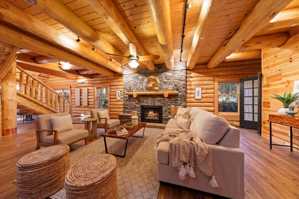 Detail Gallery Image 8 of 51 For 44 Pine Ave, Mount Hermon,  CA 95041 - 4 Beds | 3 Baths