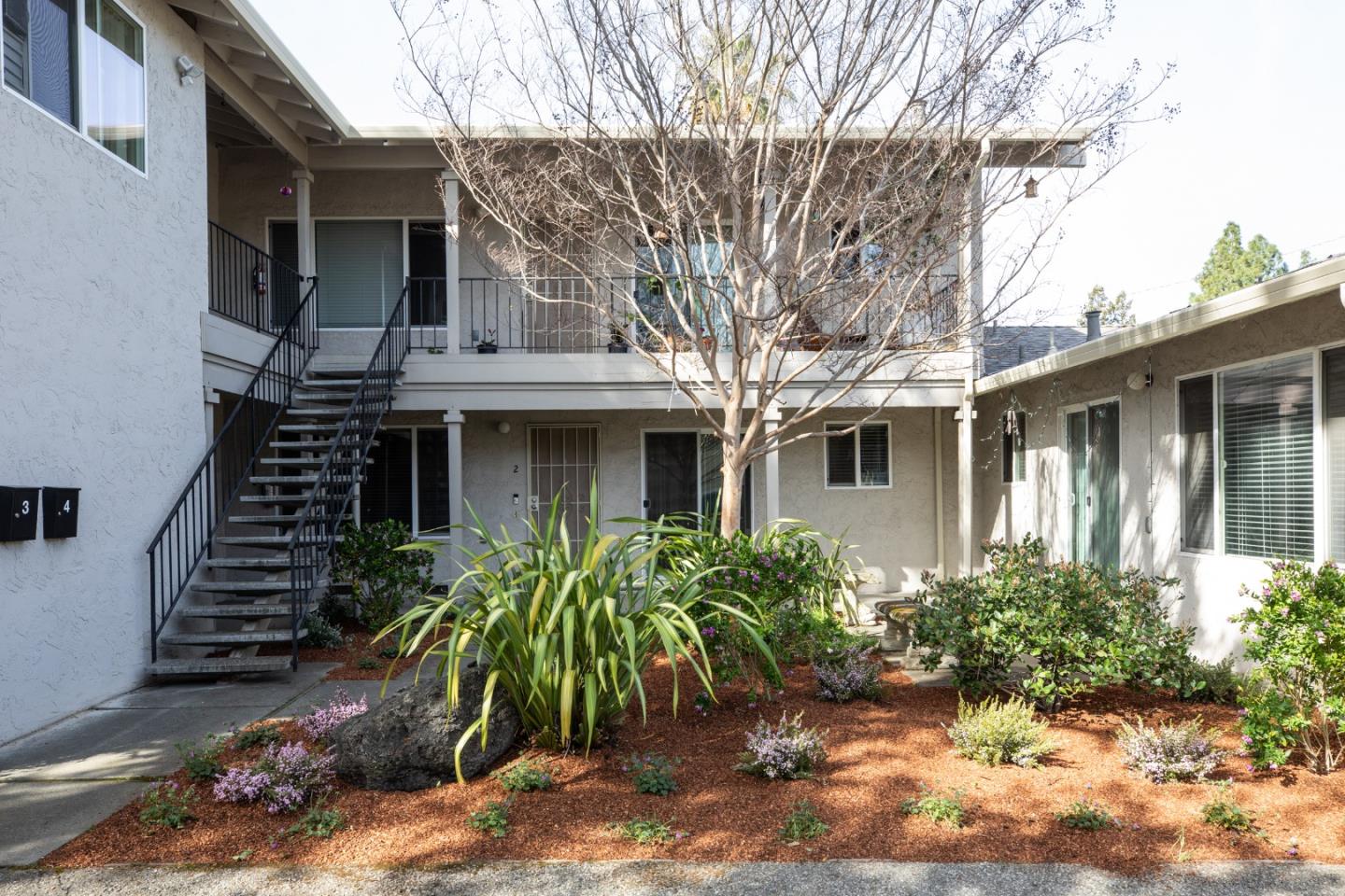 Detail Gallery Image 6 of 15 For 22448 Salem Ave, Cupertino,  CA 95014 - – Beds | – Baths