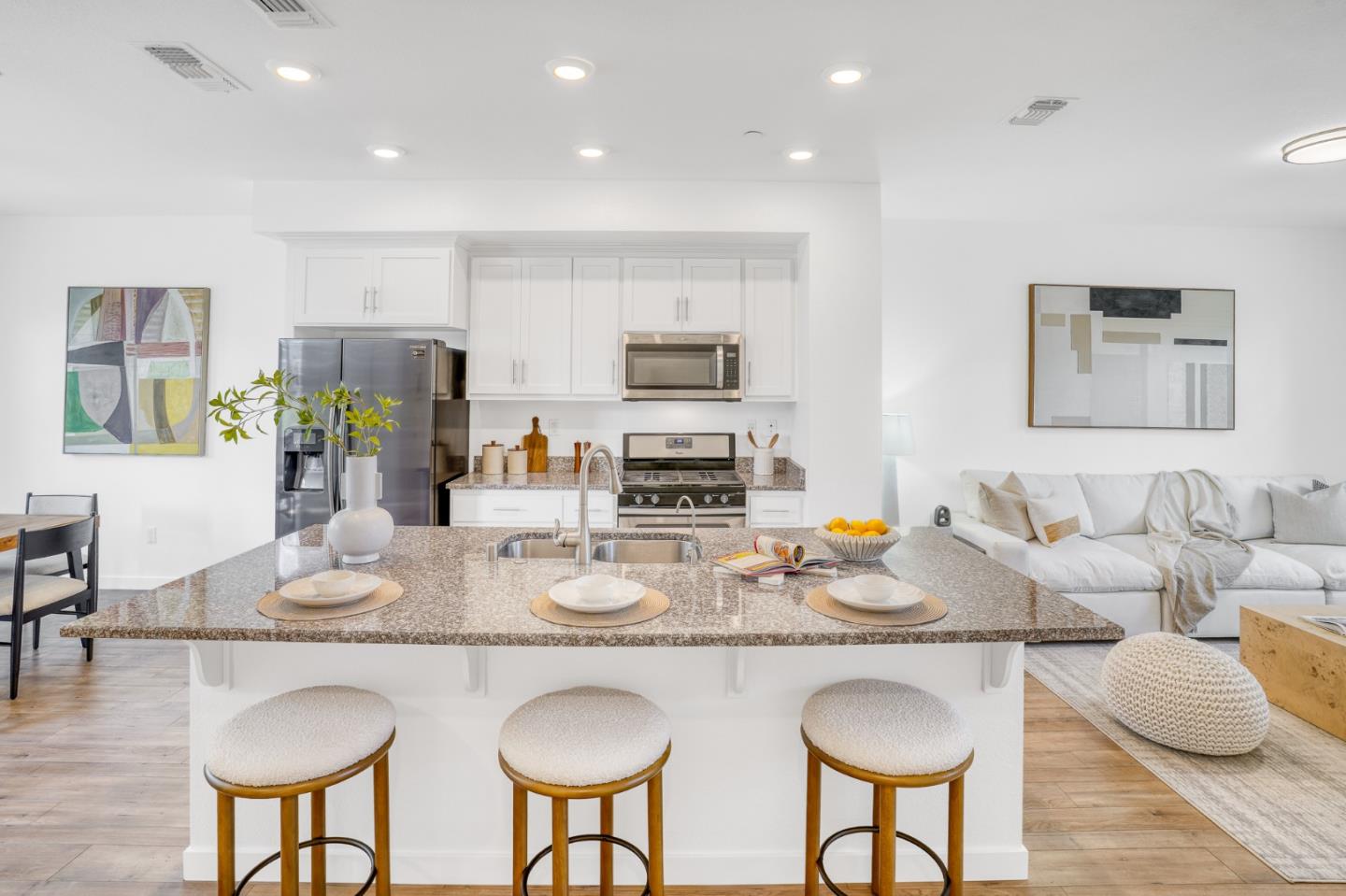 Photo #3: ML82038988 Listing: Photo #3