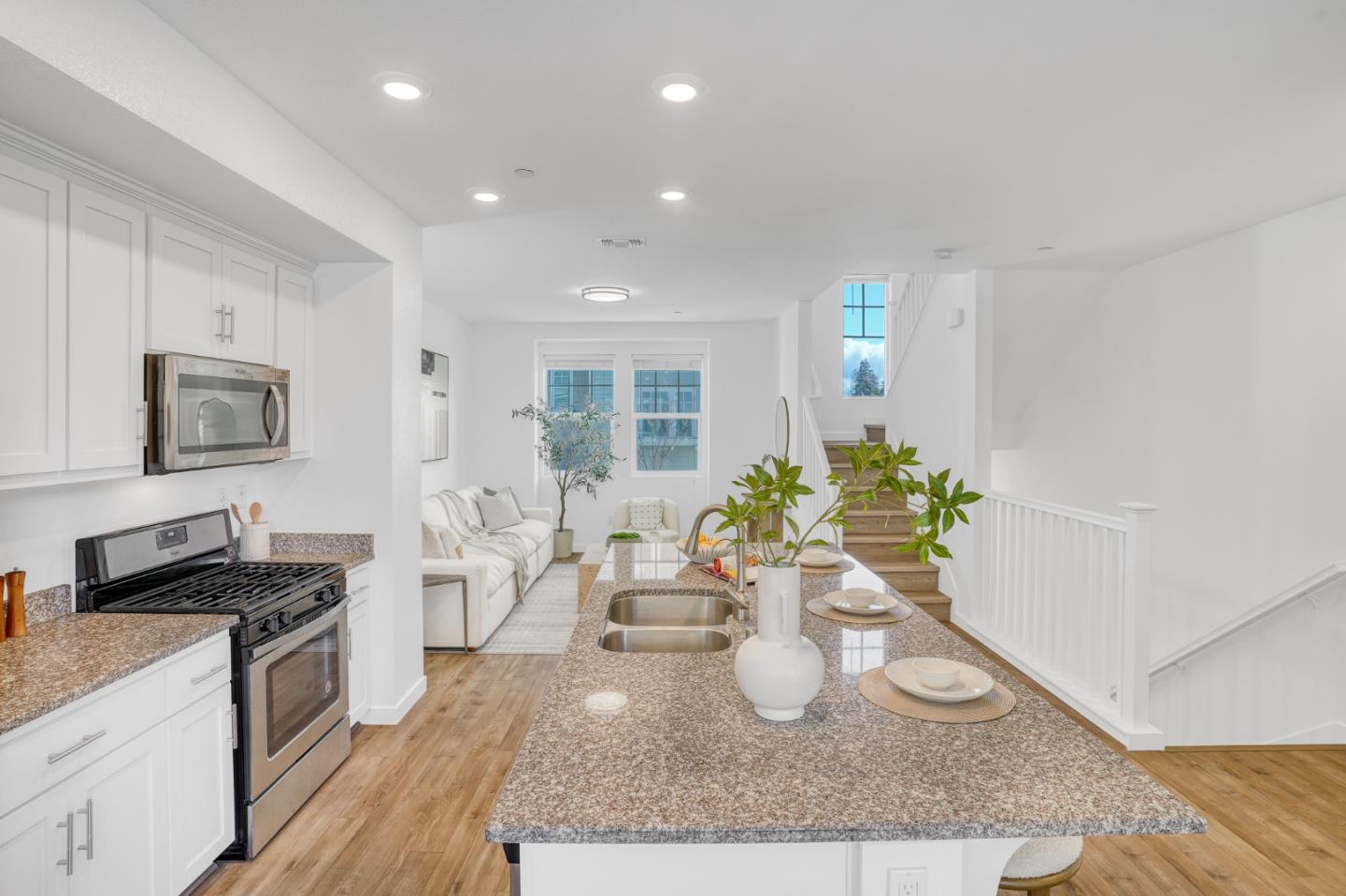 Photo #6: ML82038988 Listing: Photo #6