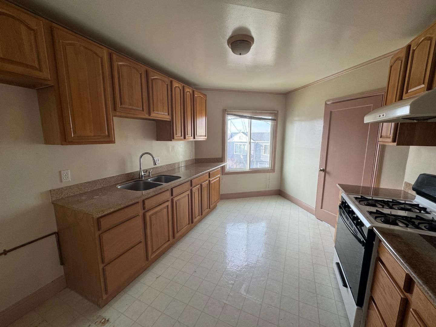 Detail Gallery Image 10 of 17 For 729-733 Randolph St, San Francisco,  CA 94132 - – Beds | – Baths