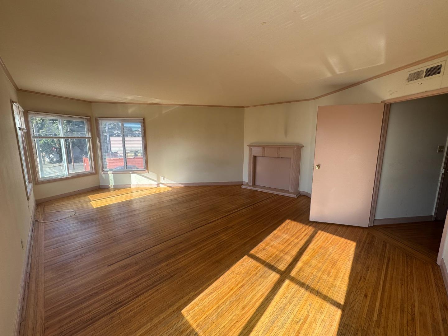 Detail Gallery Image 11 of 17 For 729-733 Randolph St, San Francisco,  CA 94132 - – Beds | – Baths