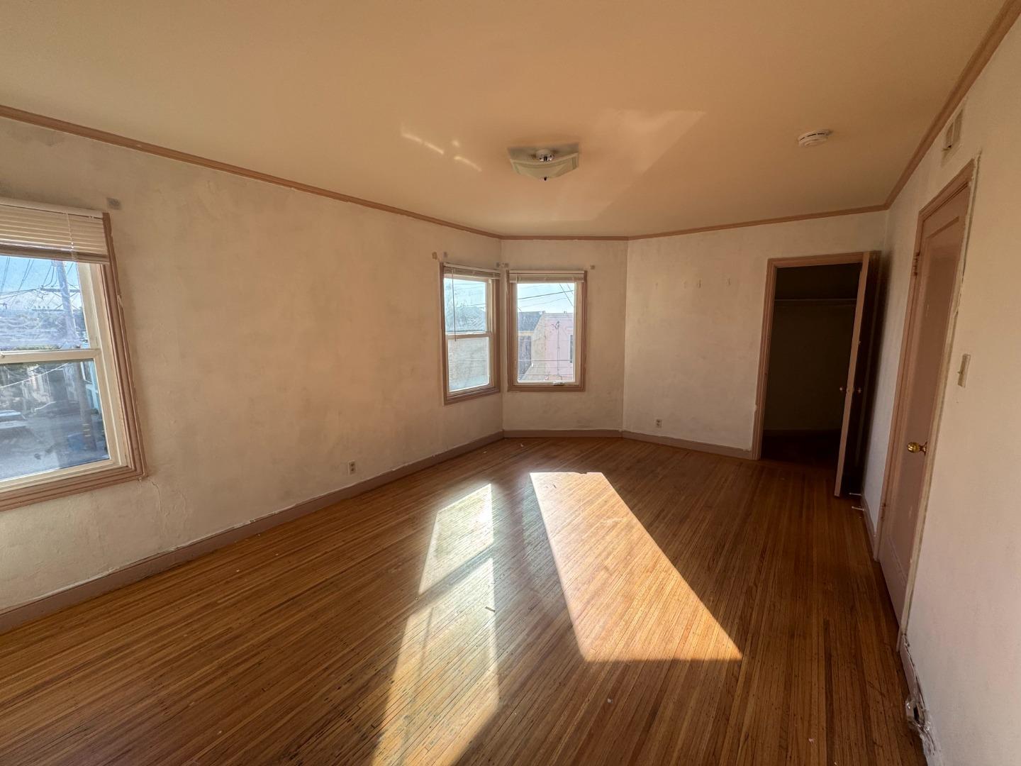 Detail Gallery Image 4 of 17 For 729-733 Randolph St, San Francisco,  CA 94132 - – Beds | – Baths