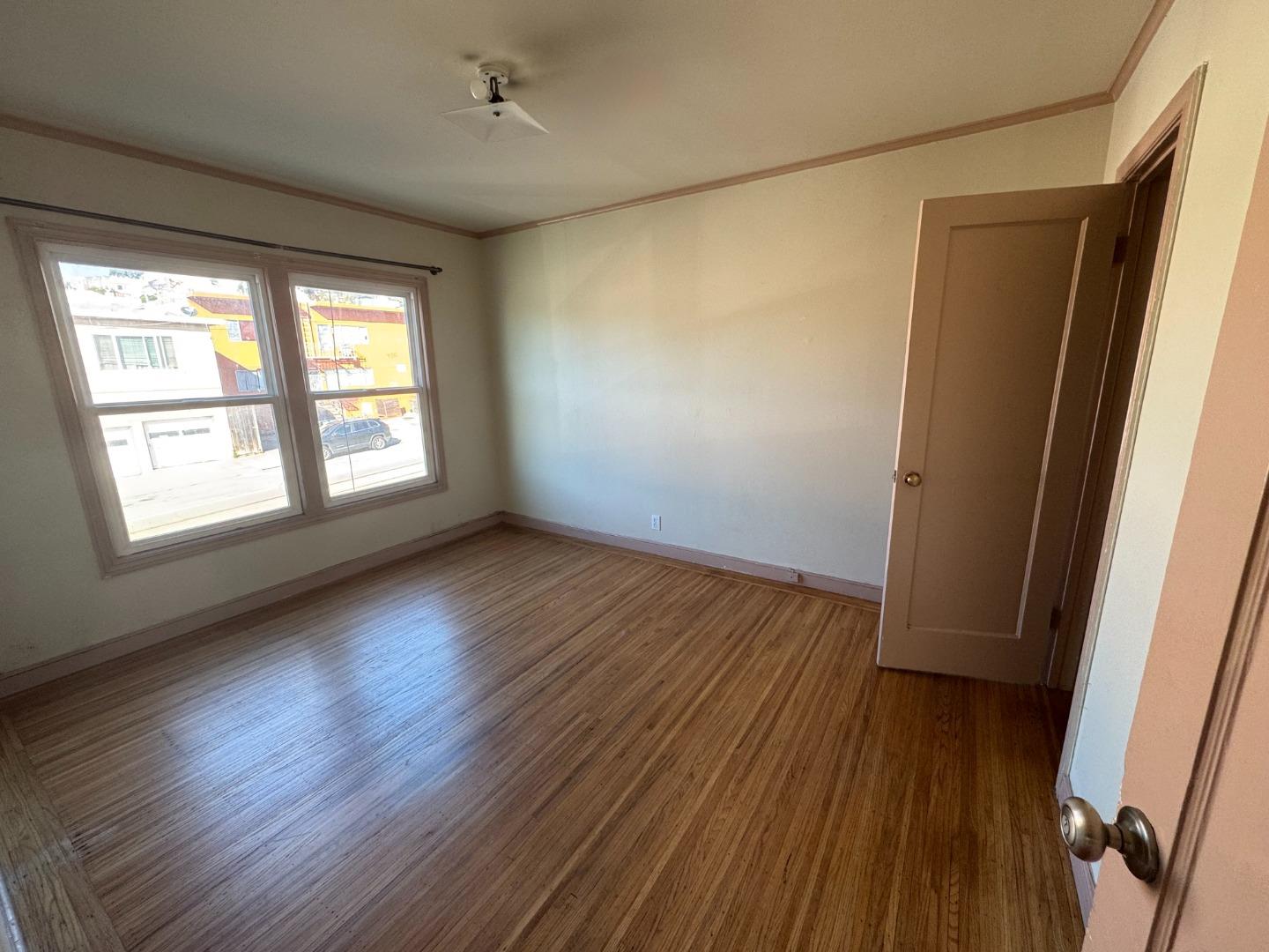 Detail Gallery Image 7 of 17 For 729-733 Randolph St, San Francisco,  CA 94132 - – Beds | – Baths